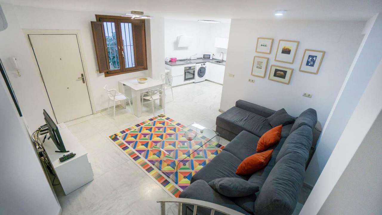Rentalsevilla Espacioso Duplex En La Puerta Real Buitenkant foto