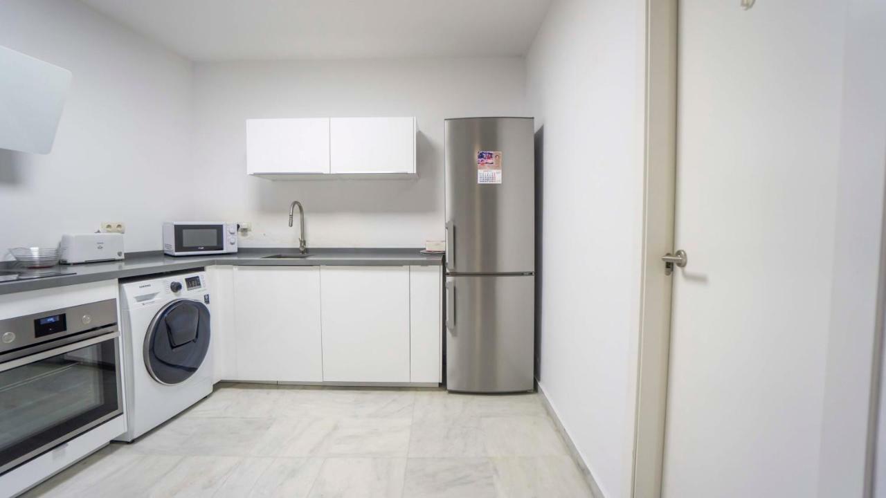 Rentalsevilla Espacioso Duplex En La Puerta Real Buitenkant foto